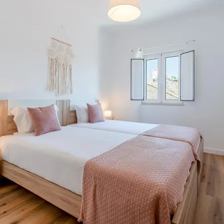 Sweet & Bright 3 Bdr Flat With Terrace By Lovelystay 아파트 *